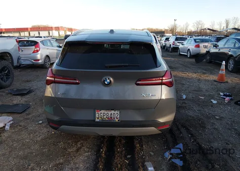 2025 BMW X3 30 xDrive z USA, uszkodzony, nr VIN 5UX53GP01S9033548